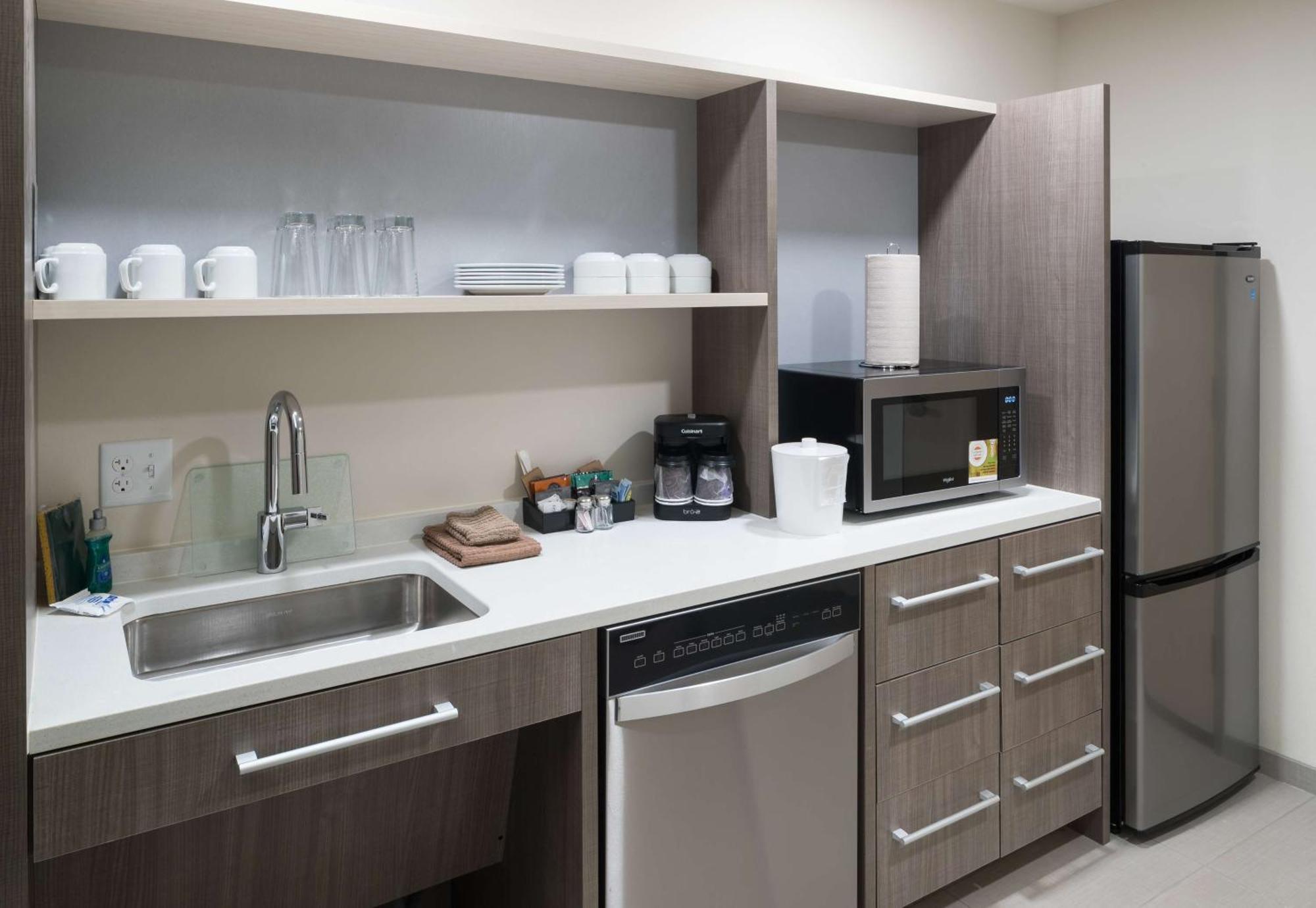 Home2 Suites By Hilton Cape Canaveral Cruise Port Buitenkant foto