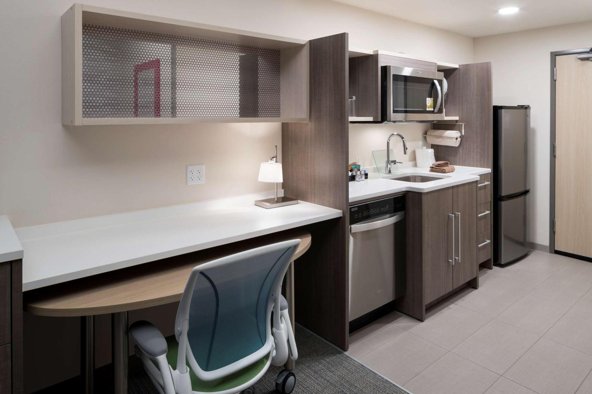 Home2 Suites By Hilton Cape Canaveral Cruise Port Buitenkant foto