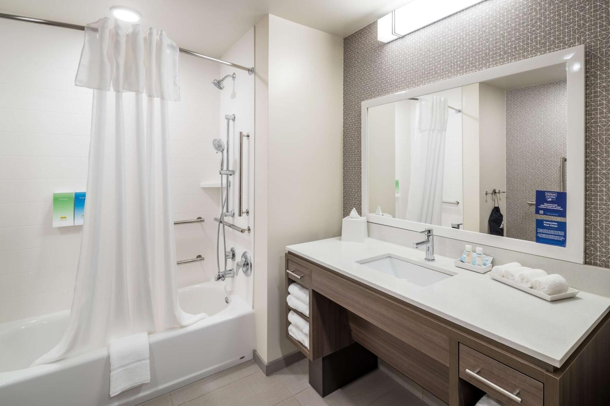 Home2 Suites By Hilton Cape Canaveral Cruise Port Buitenkant foto