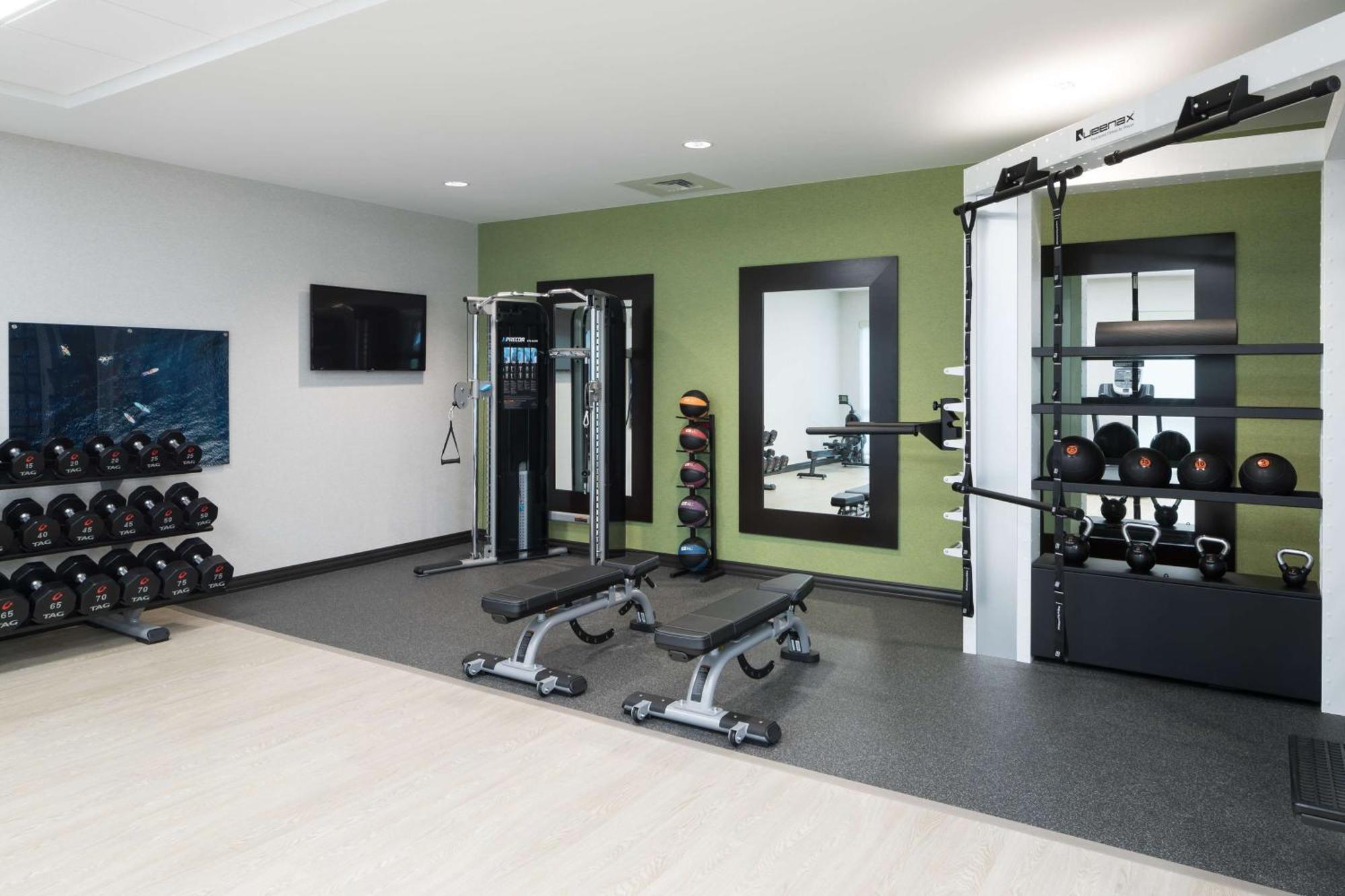 Home2 Suites By Hilton Cape Canaveral Cruise Port Buitenkant foto