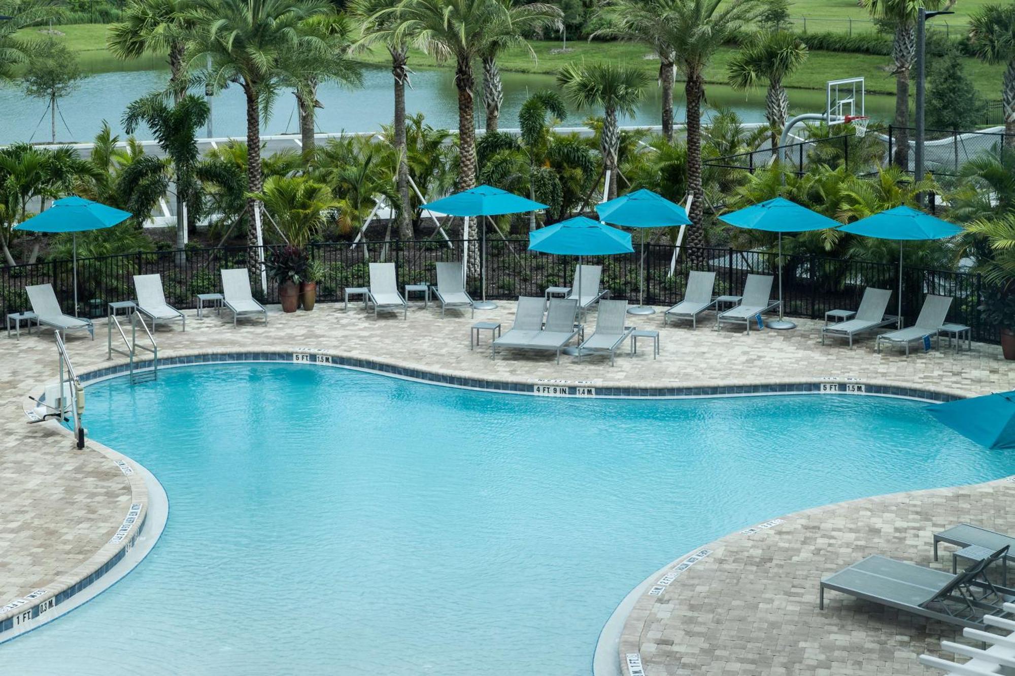 Home2 Suites By Hilton Cape Canaveral Cruise Port Buitenkant foto